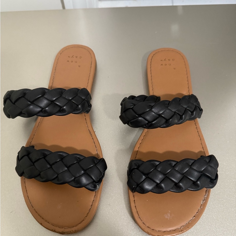 Target a new day Black Sandals